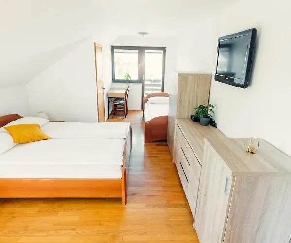 Bed & Breakfast Frankovic 3*