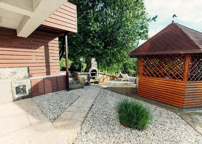 Frankovic Bed & Breakfast 3*